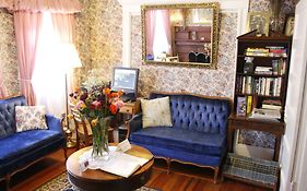 The Coolidge Corner Guest House: A Brookline Bed And Breakfast